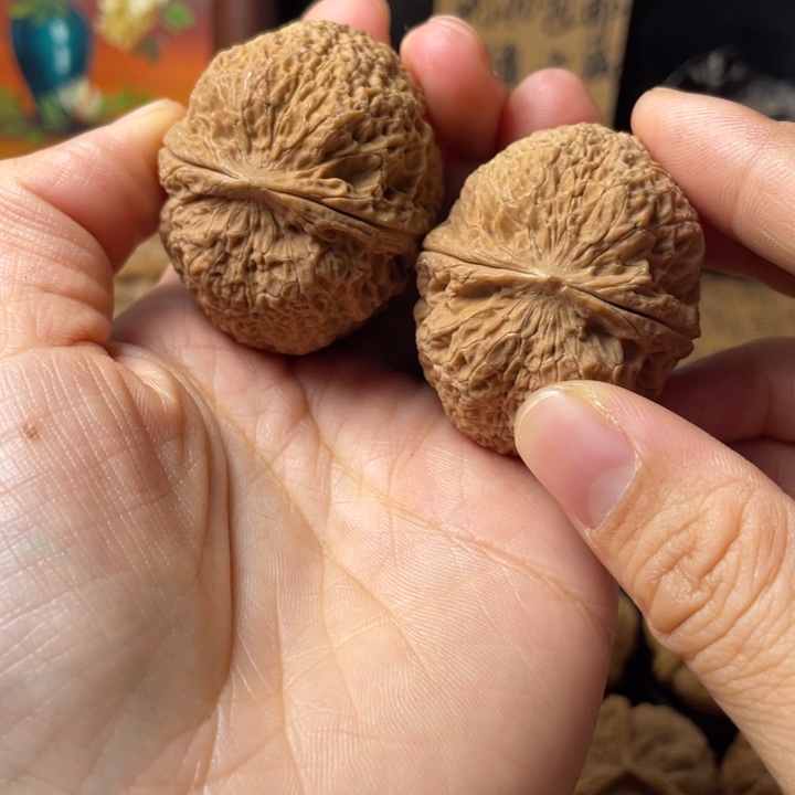 夕***红云南野生铁核桃编号155