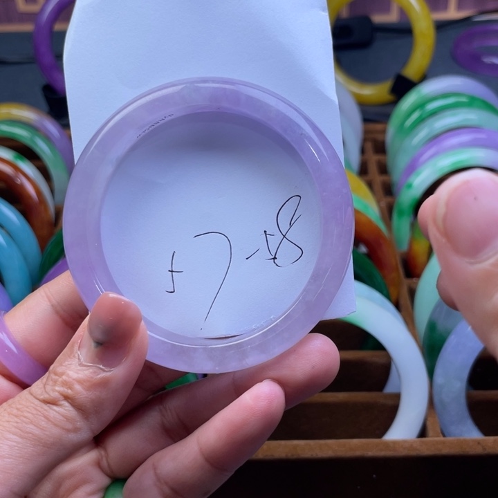 阳***耀仿水晶非金属手镯