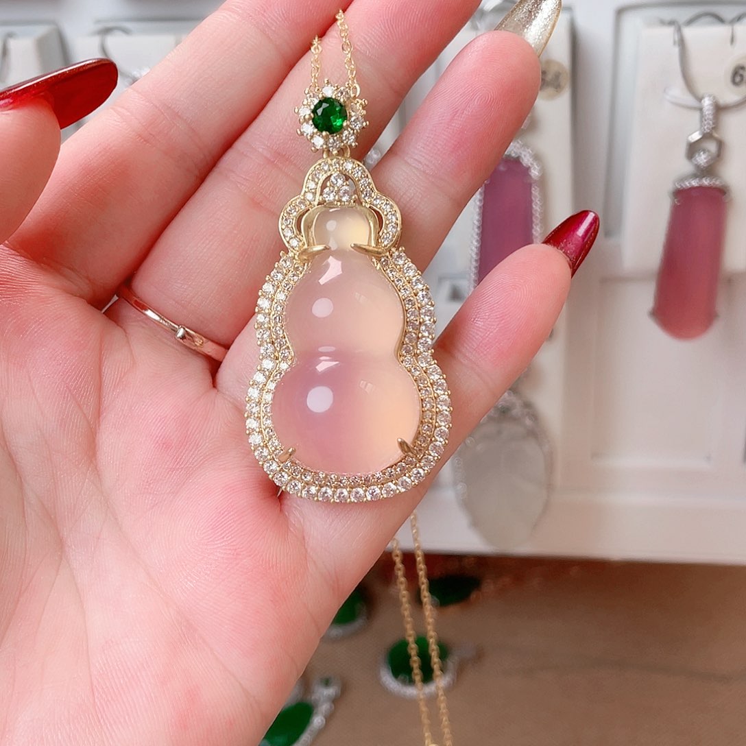 玛瑙/玉髓吊坠(赠链)未镶嵌