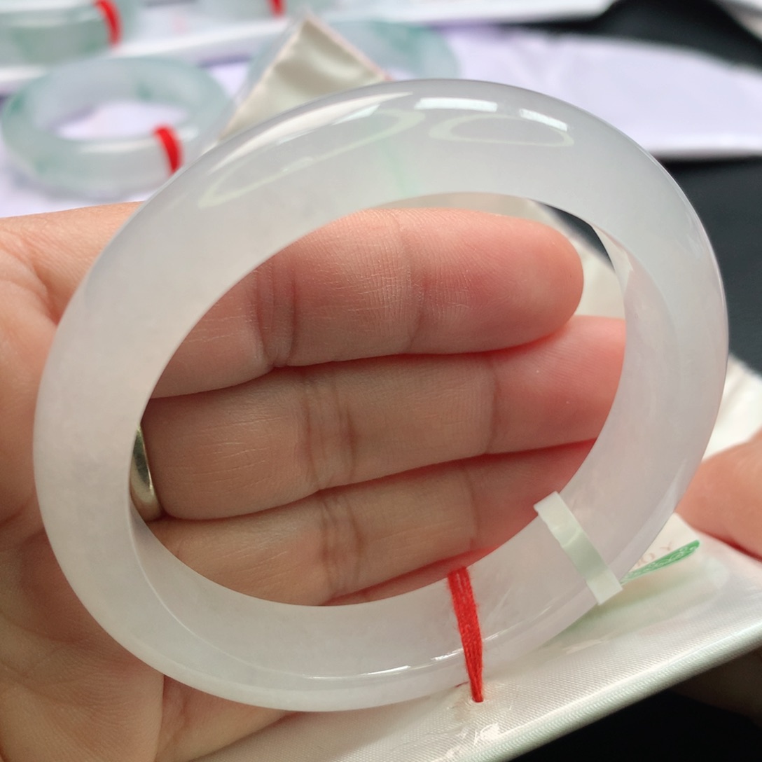 翡翠手镯未镶嵌缅甸53.54