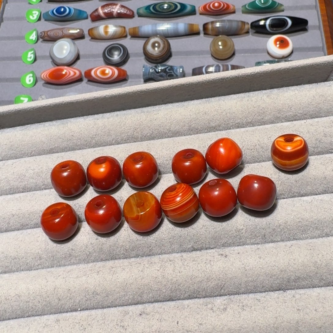 O***之玛瑙/玉髓未镶嵌珠宝半成品