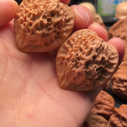 用***8核桃手串/手链秦岭文玩核桃基地