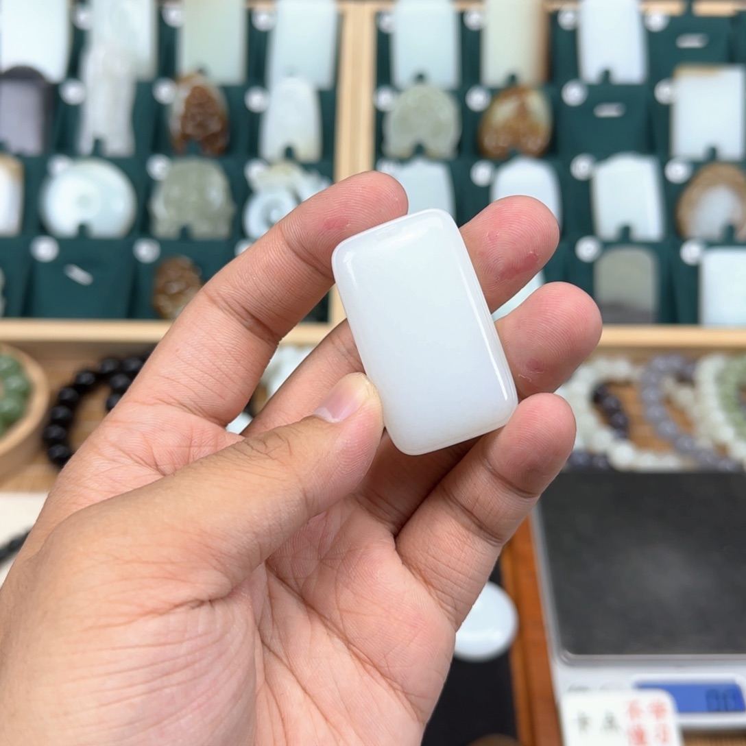 和田玉挂件未镶嵌