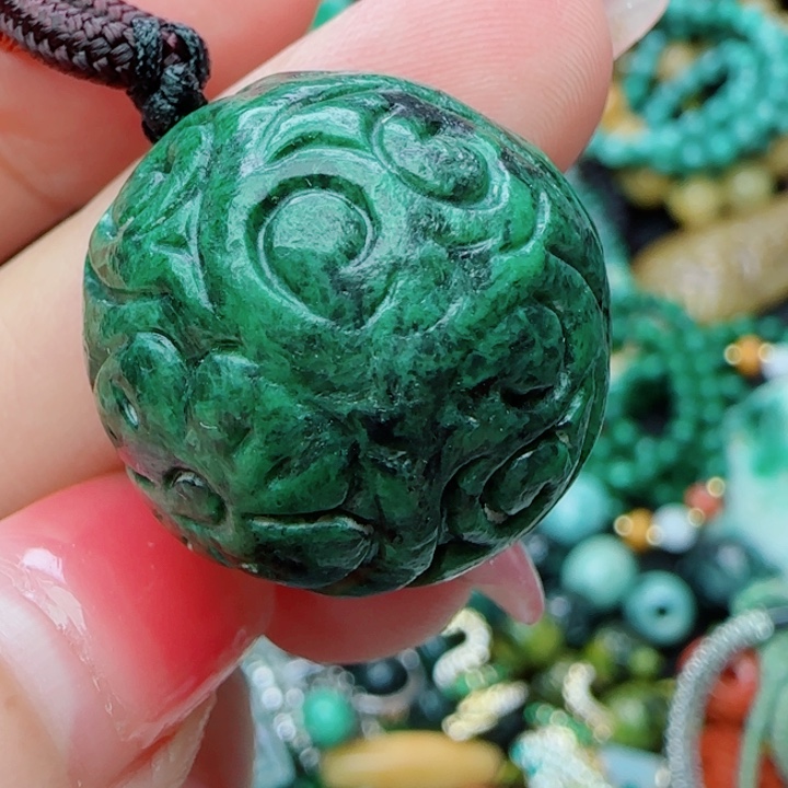 翡翠未镶嵌颈饰天然A货12