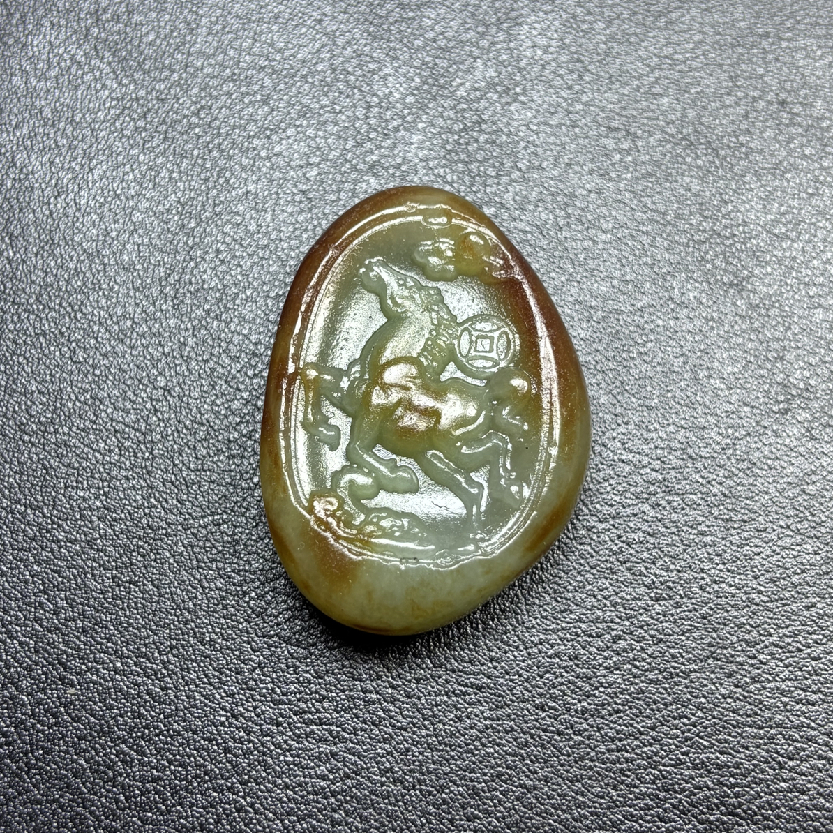 和田玉生肖马吊坠