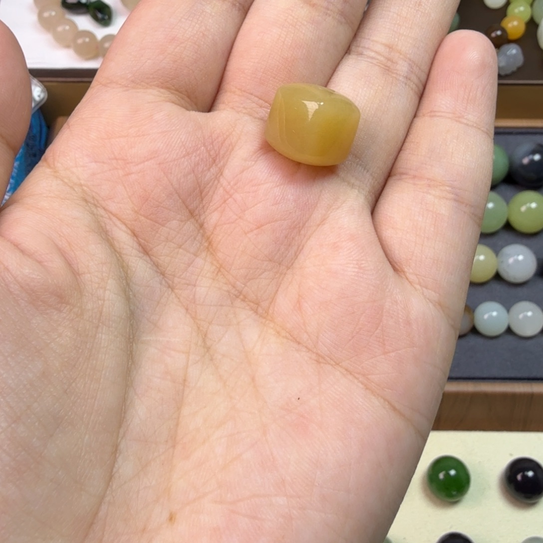和田玉未镶嵌珠宝半成品蜜糖卡12方糖