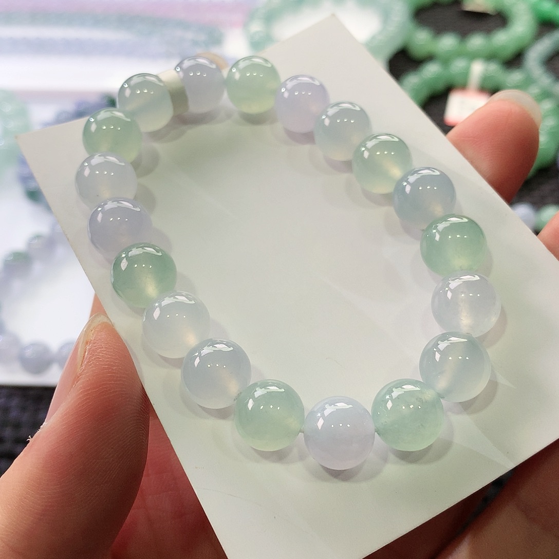 翡翠手链未镶嵌翡翠