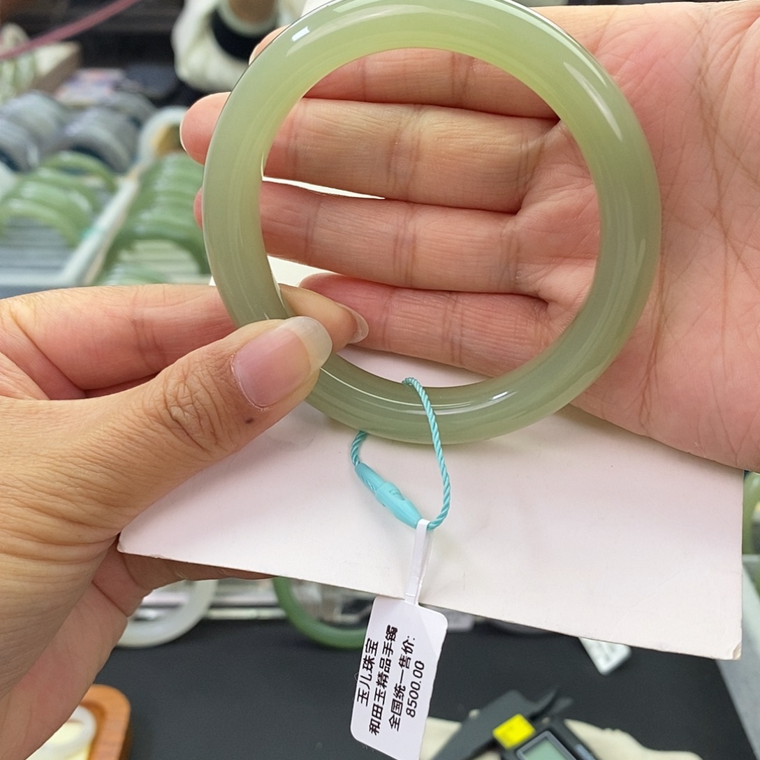 和田玉未镶嵌珠宝奇石和田玉手镯58