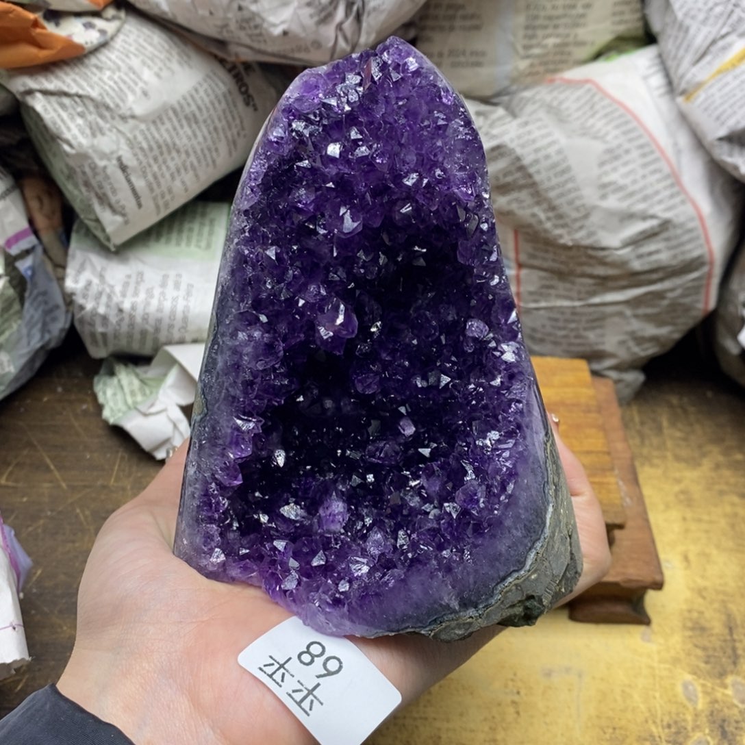 乌拉圭未镶嵌紫晶