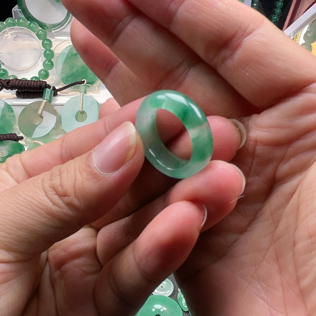 石英质玉戒指未镶嵌1**9