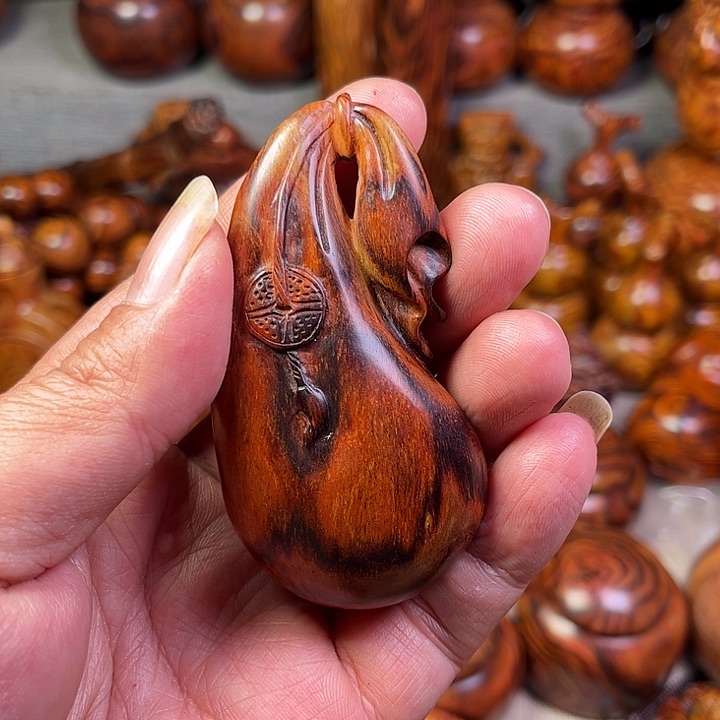 黄花梨/降香黄檀海南黄花梨油梨工艺品