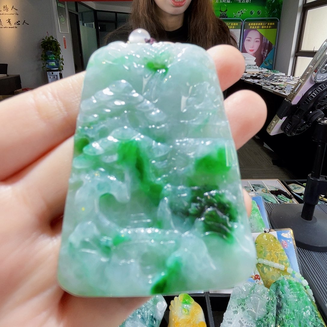 颈饰未镶嵌翡翠翡翠