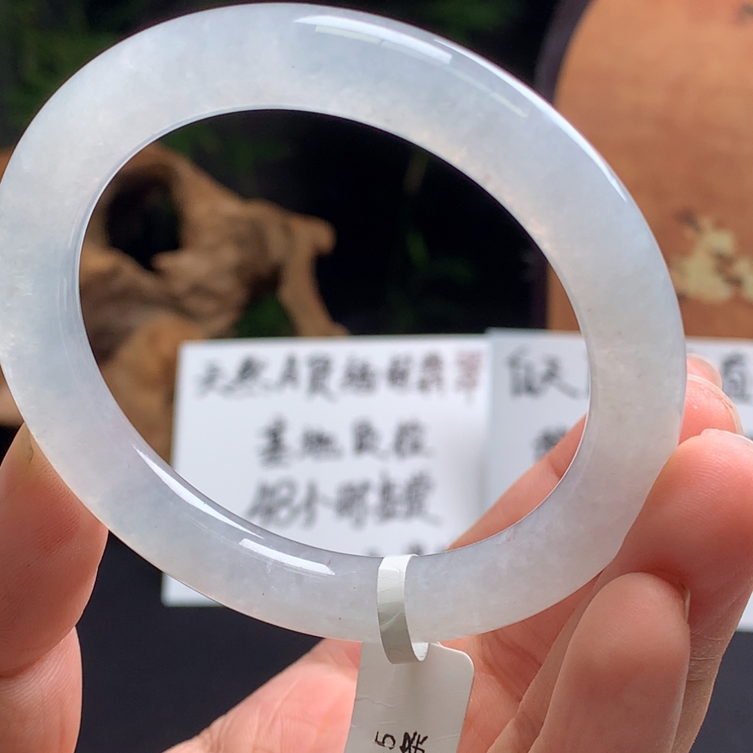 翡翠手镯未镶嵌25号52.8-8.69-8.9
