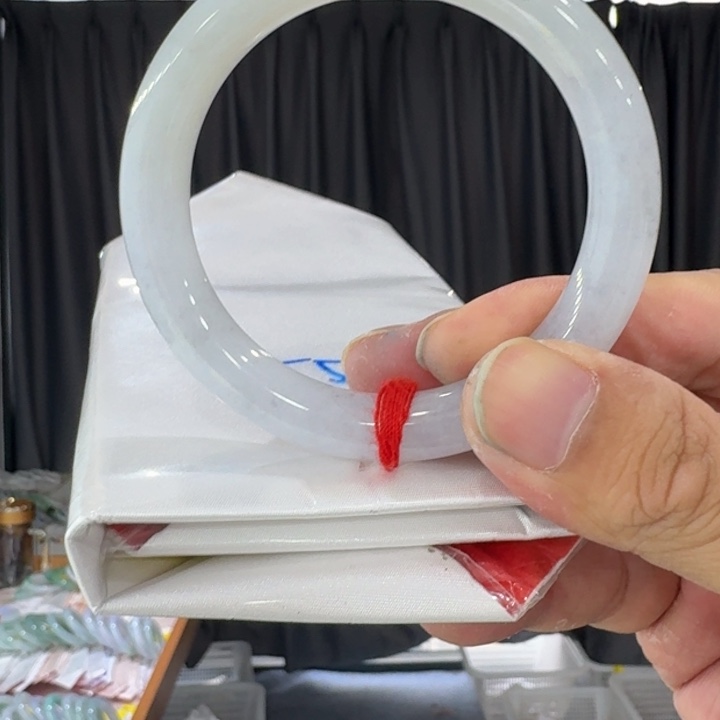 翡翠手镯未镶嵌纯天然缅甸翡翠a货 买断