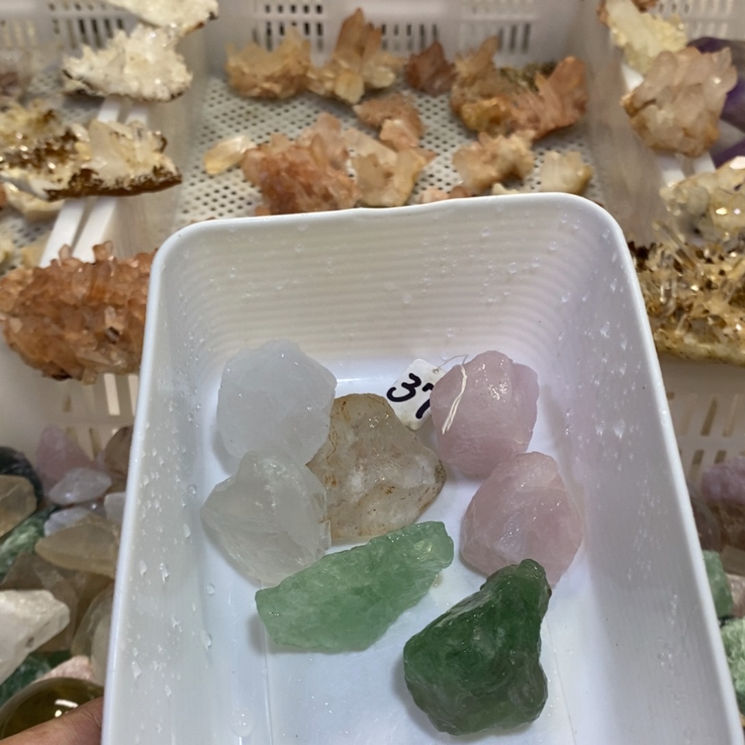 未镶嵌珠宝半成品水晶