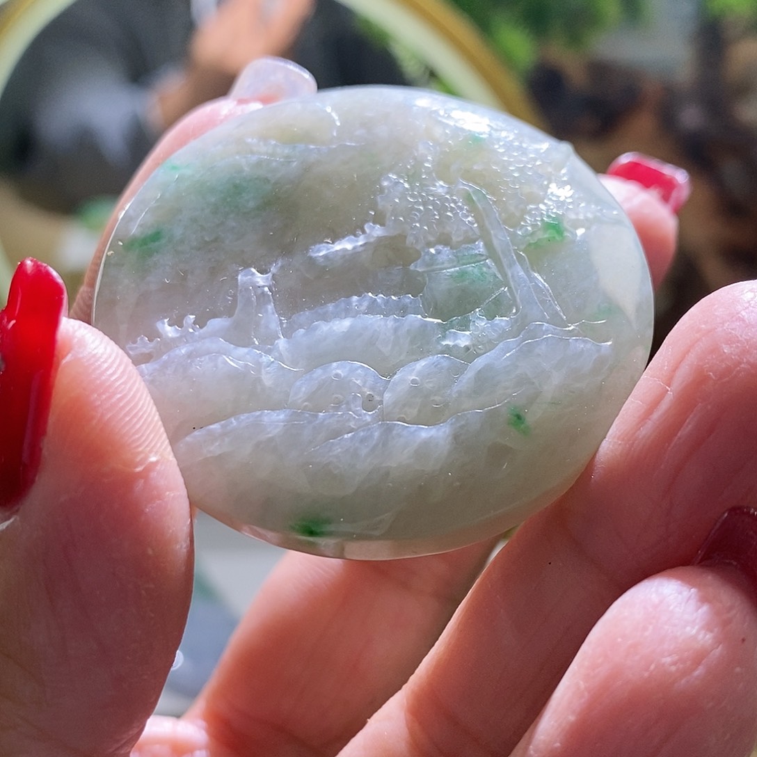 【闪购商品】翡翠颈饰未镶嵌山水