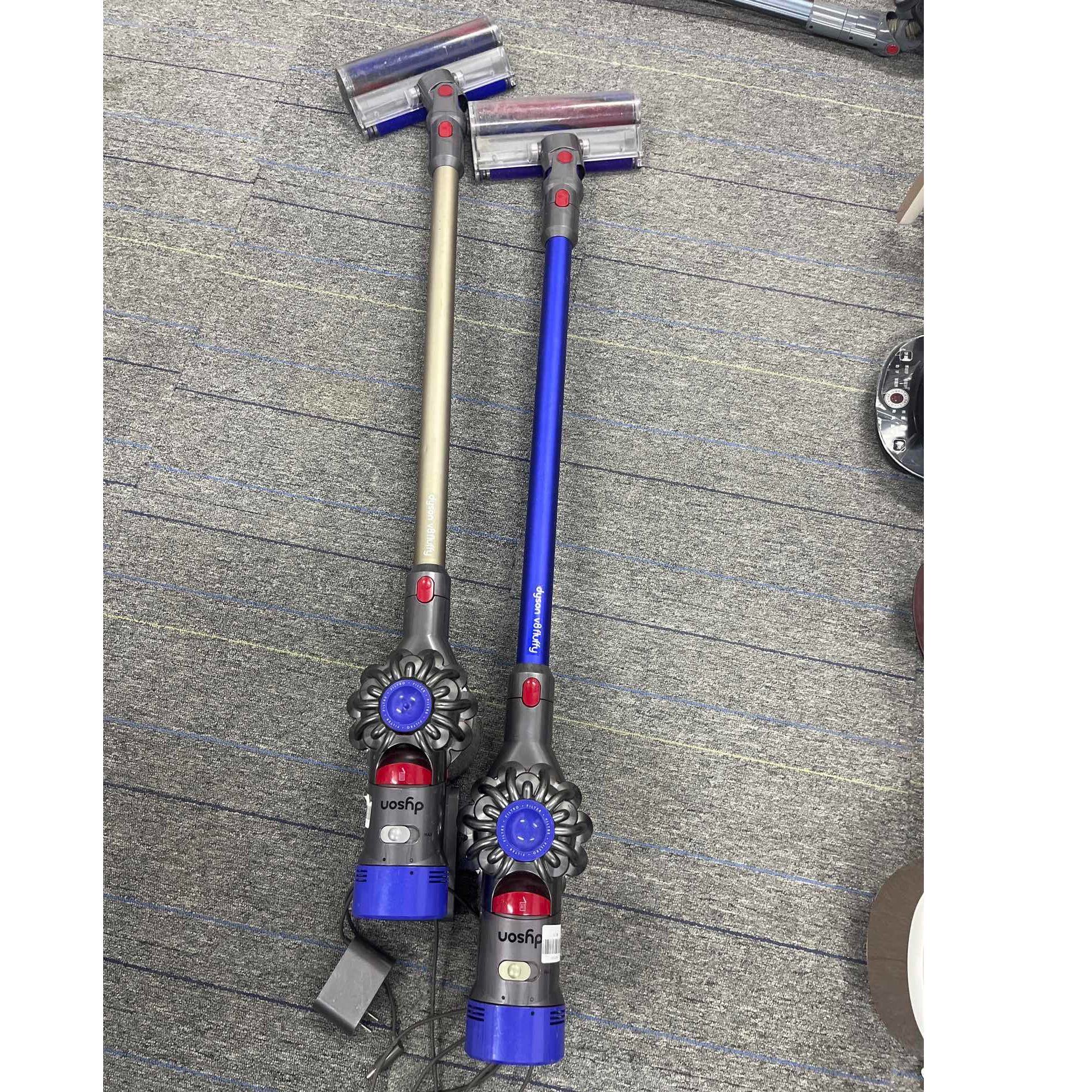 9新 dyson/戴森 【二手】中央仓吸尘器v8轻微划痕功能完好