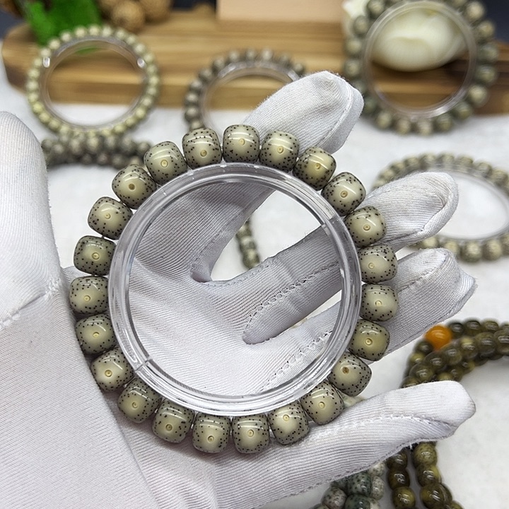 手串星月菩提海南原生态星月菩提单圈黄金瞳10×9