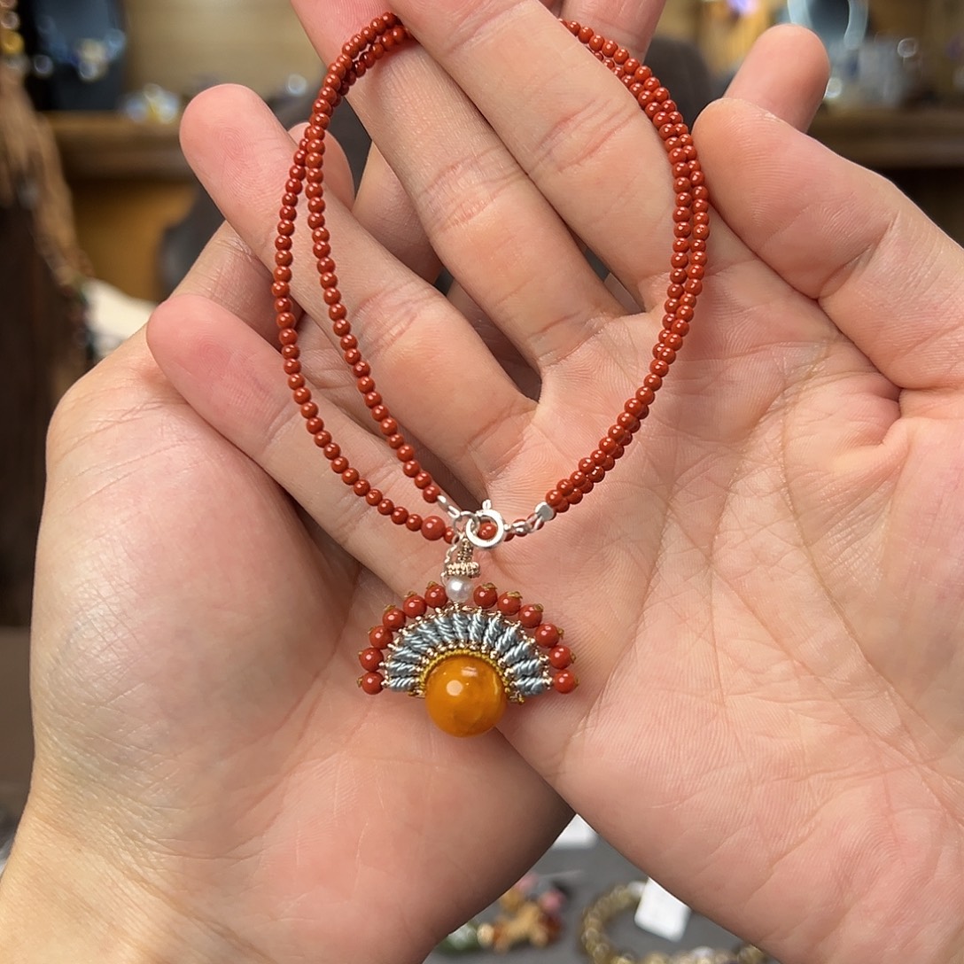 南红玛瑙未镶嵌颈饰