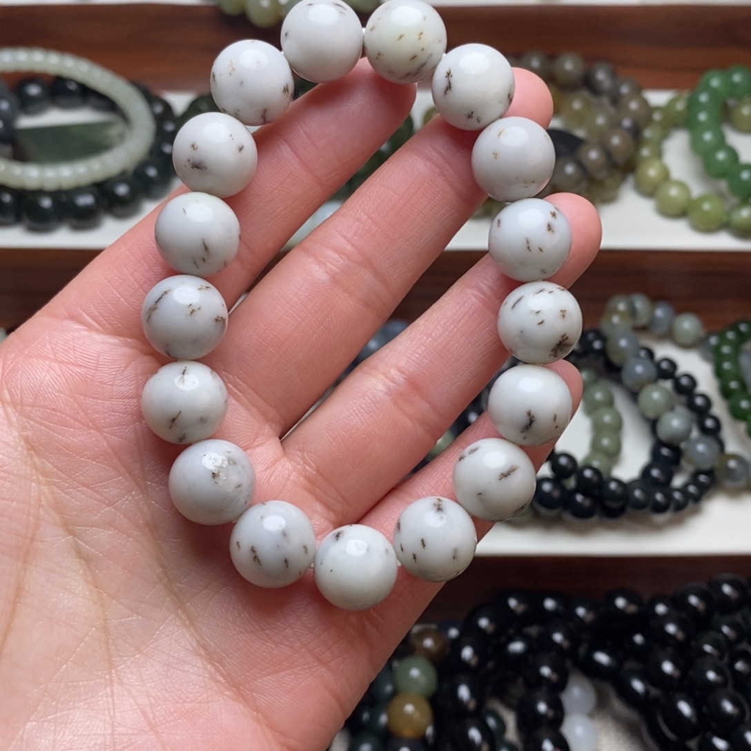 和田玉未镶嵌手串