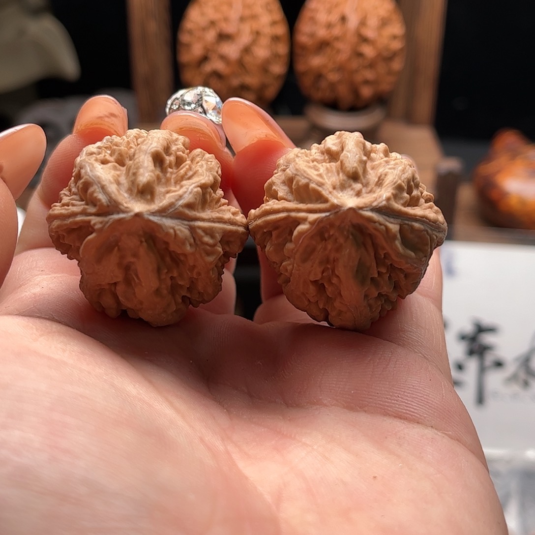 文玩核桃把件关东木子家楸大胖38
