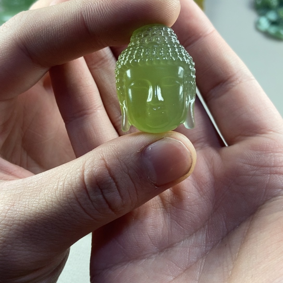 【闪购商品】蛇纹石玉岫玉未镶嵌大**右