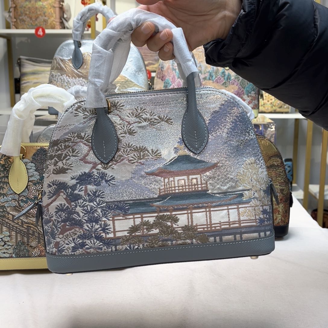 织绣妙*宝新年快乐！蛇年大吉！