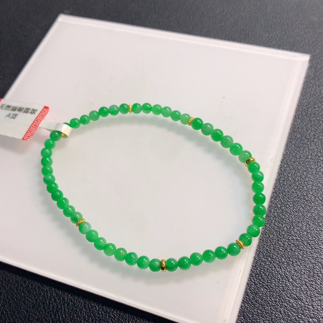 翡翠未镶嵌颈饰手串