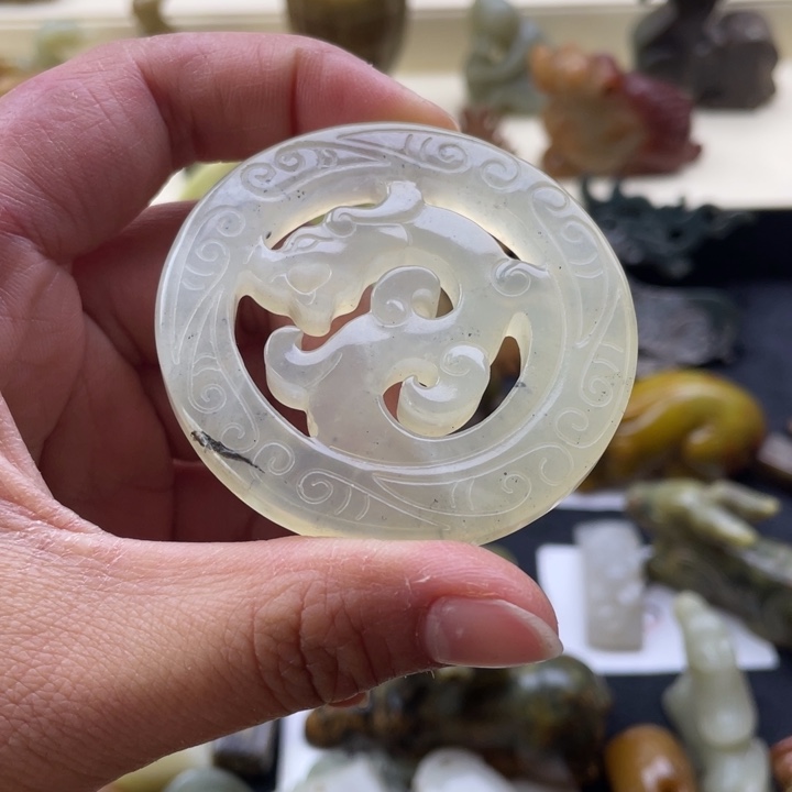 蛇纹石玉颈饰未镶嵌14