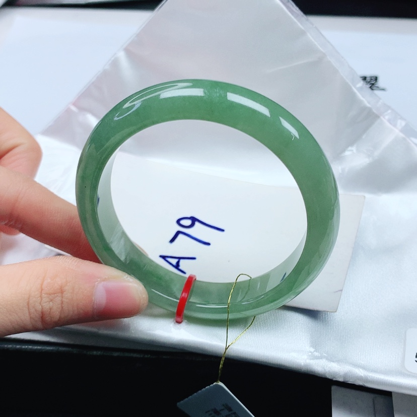 【闪购商品】翡翠手镯未镶嵌天然缅甸a货手镯52+