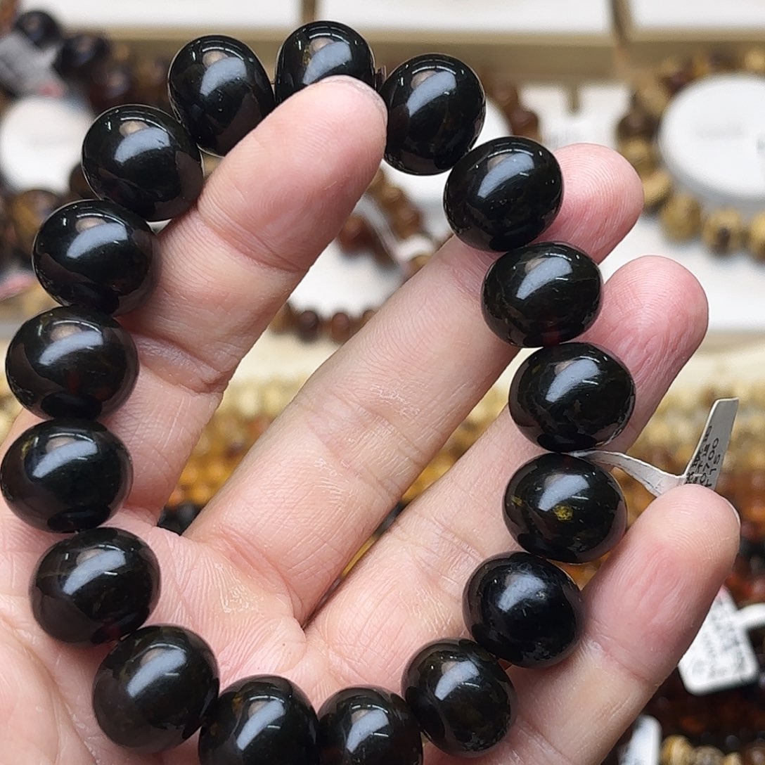 琥珀未镶嵌裸石十五90591