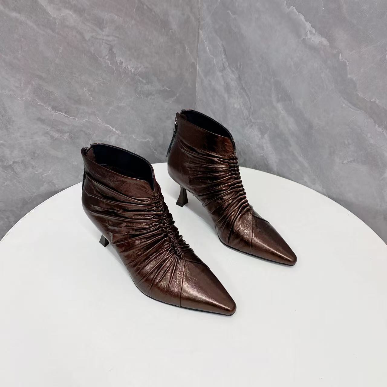 C9670 古铜色 时尚气质2025新款后拉链舒适女百搭时装靴子