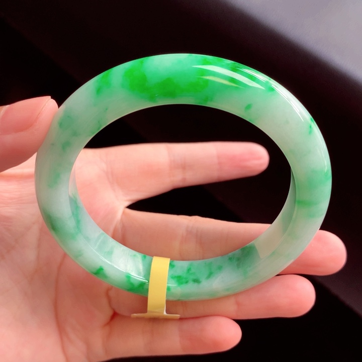 翡翠手镯未镶嵌9号