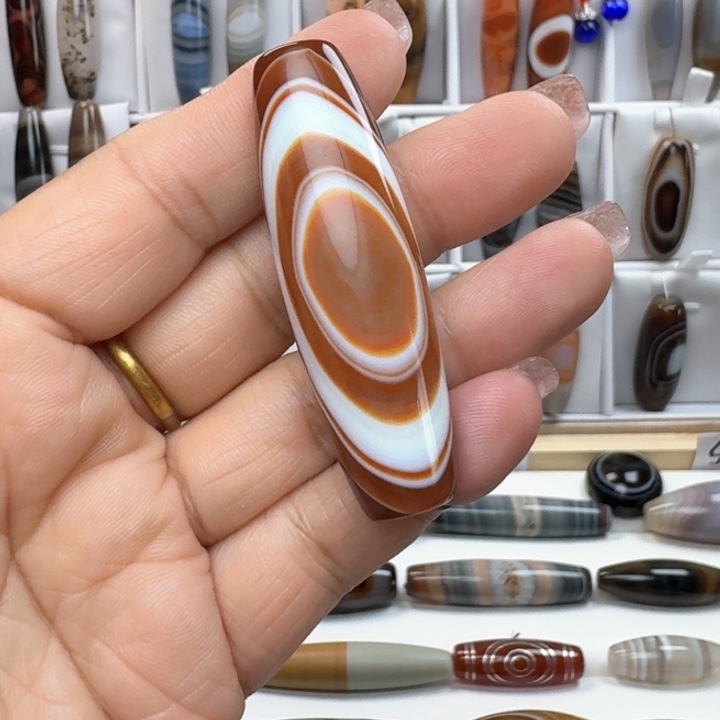 玛瑙/玉髓颈饰未镶嵌龙*