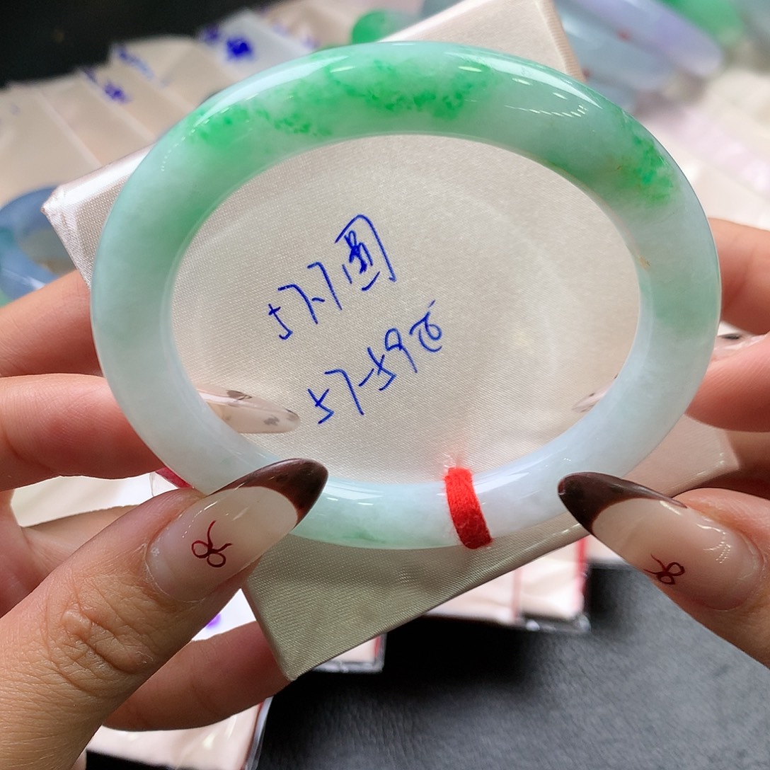 翡翠未镶嵌手镯（圆镯）14号 