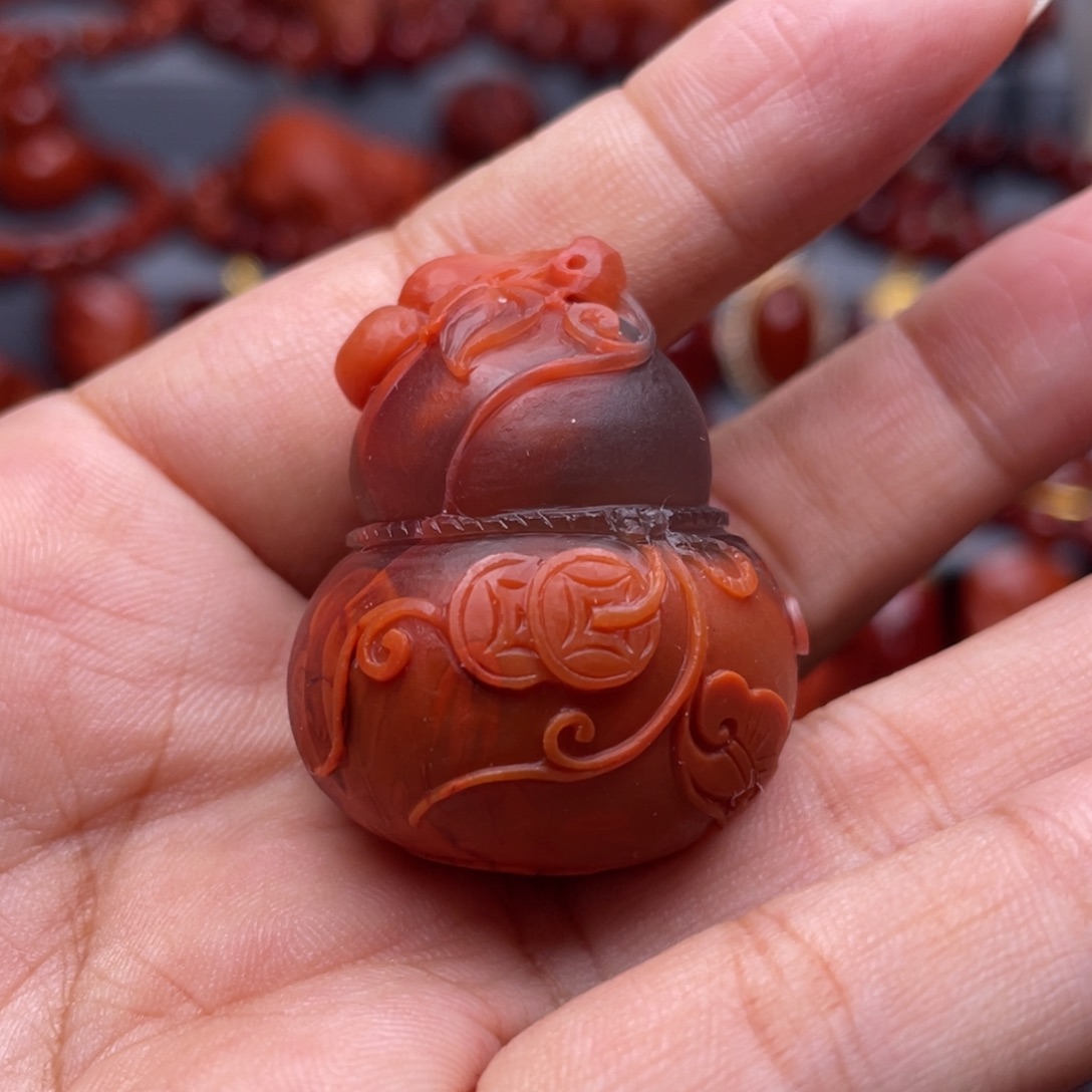 南红玛瑙未镶嵌珠宝奇石葫芦吊坠