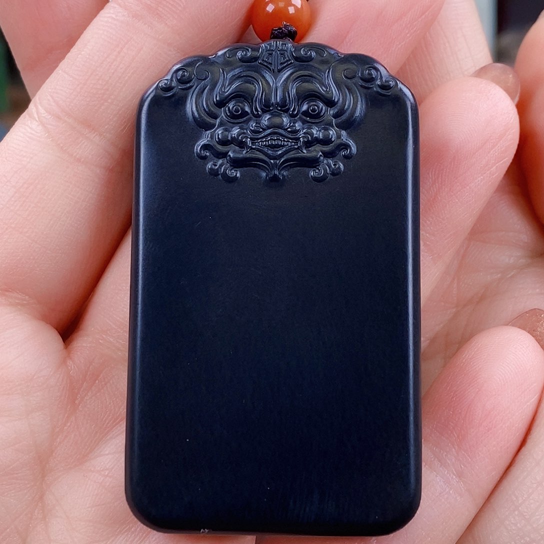 和田玉颈饰未镶嵌红*哥