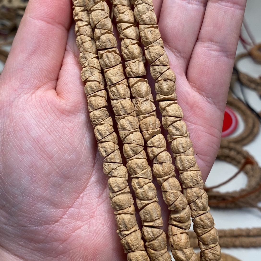 柏香籽/百香籽吊坠