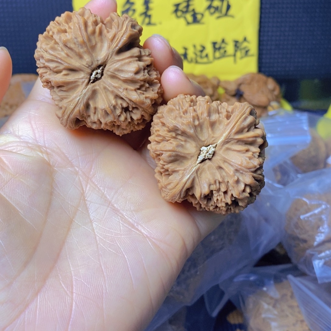 ****丶核桃文玩核桃南疆02