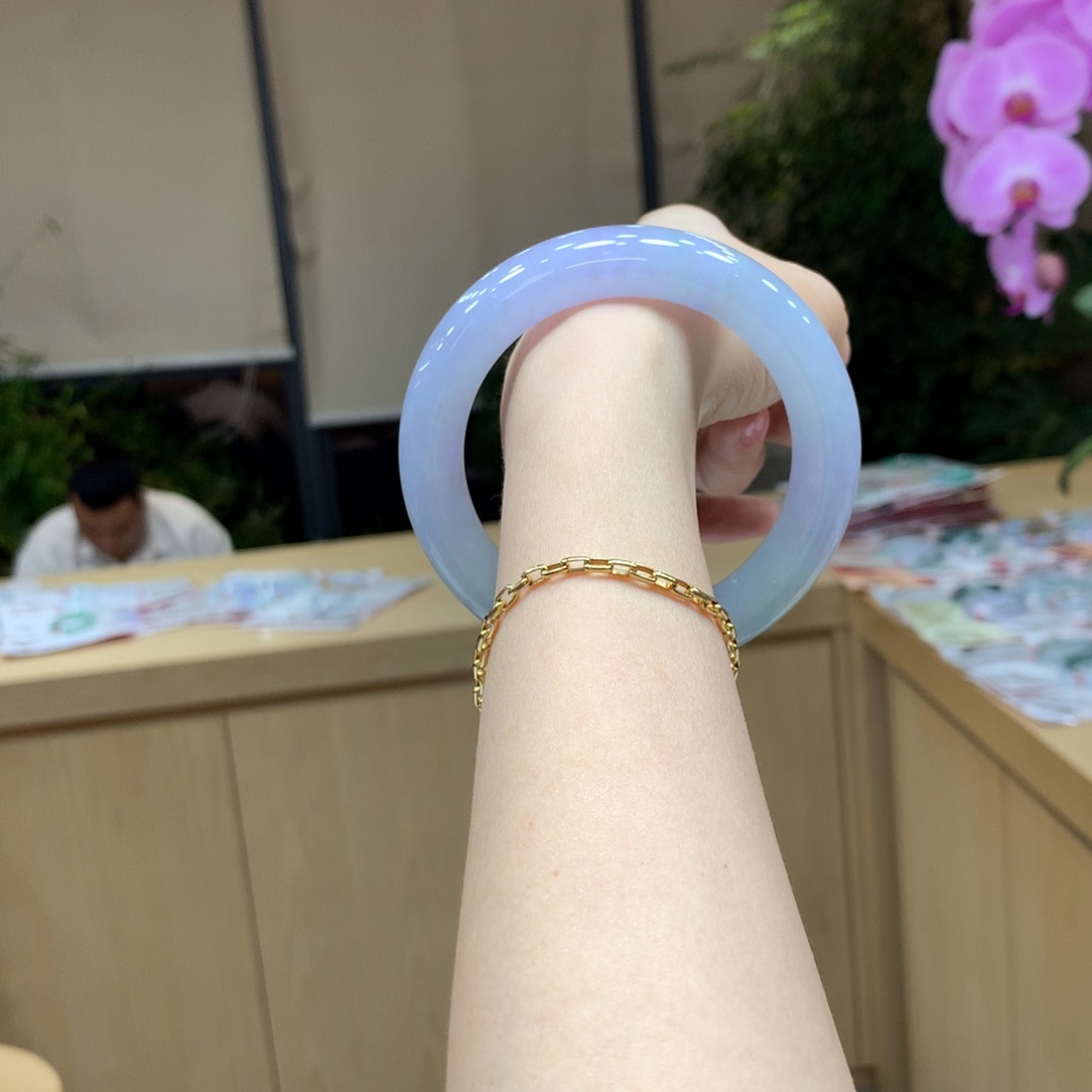 翡翠手镯未镶嵌二****)不退不换