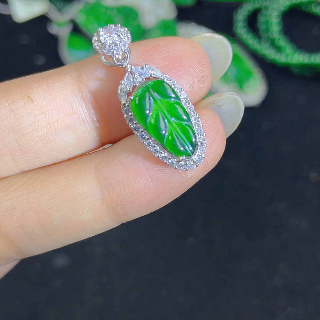 翡翠吊坠(不含链)银S925镶嵌