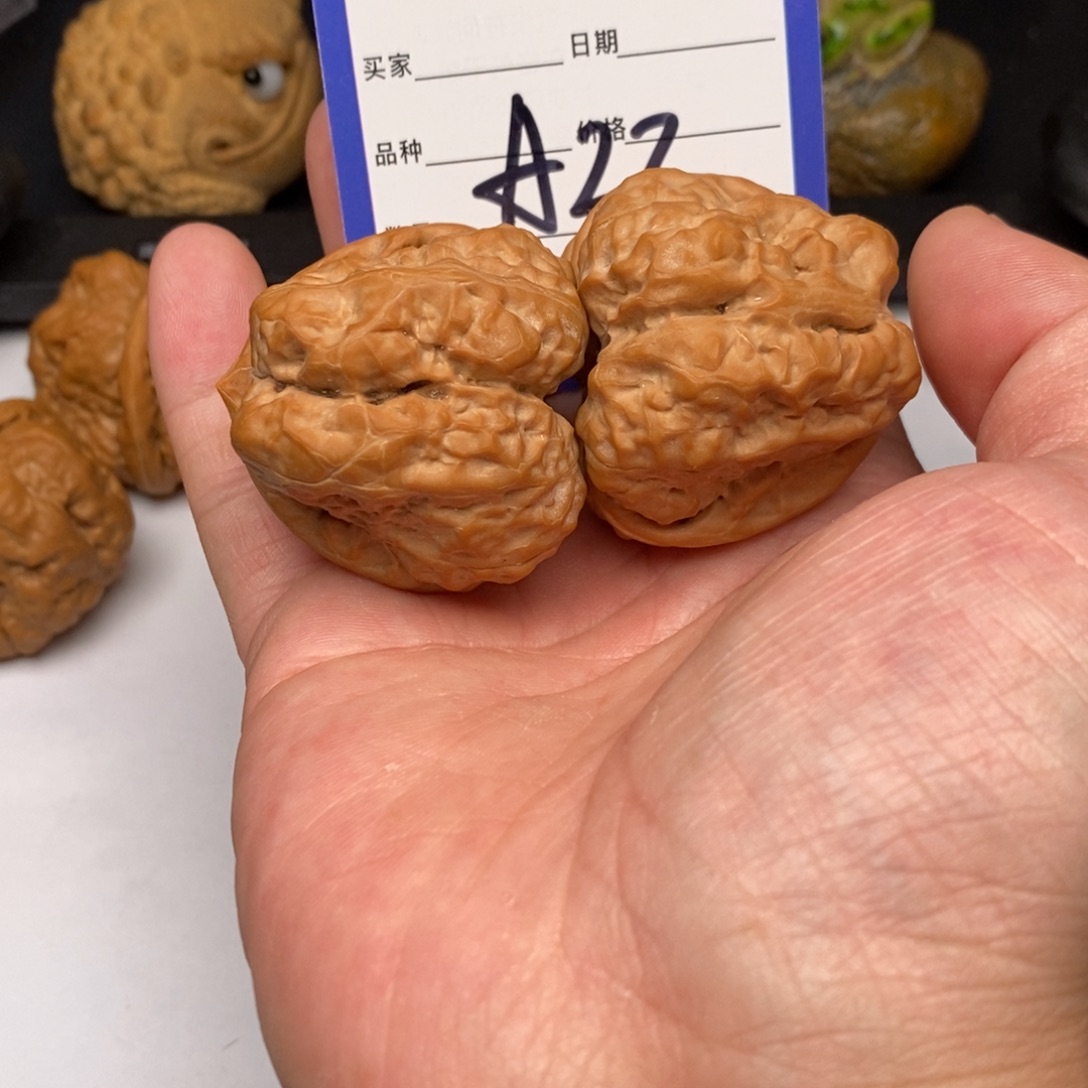 兴***哥核桃手串/手链A22蛤蟆头