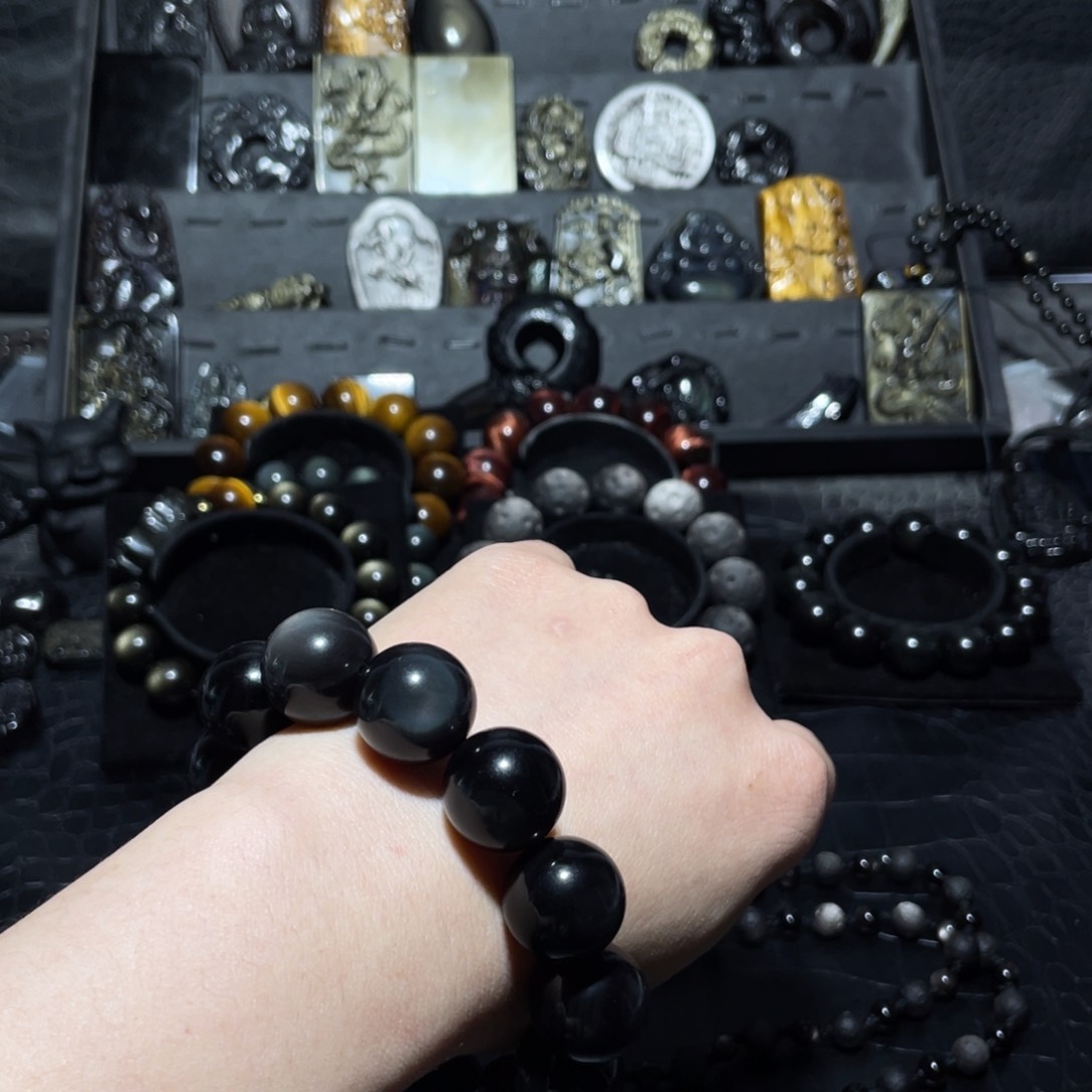 黑曜岩珠宝奇石未镶嵌昕**媒