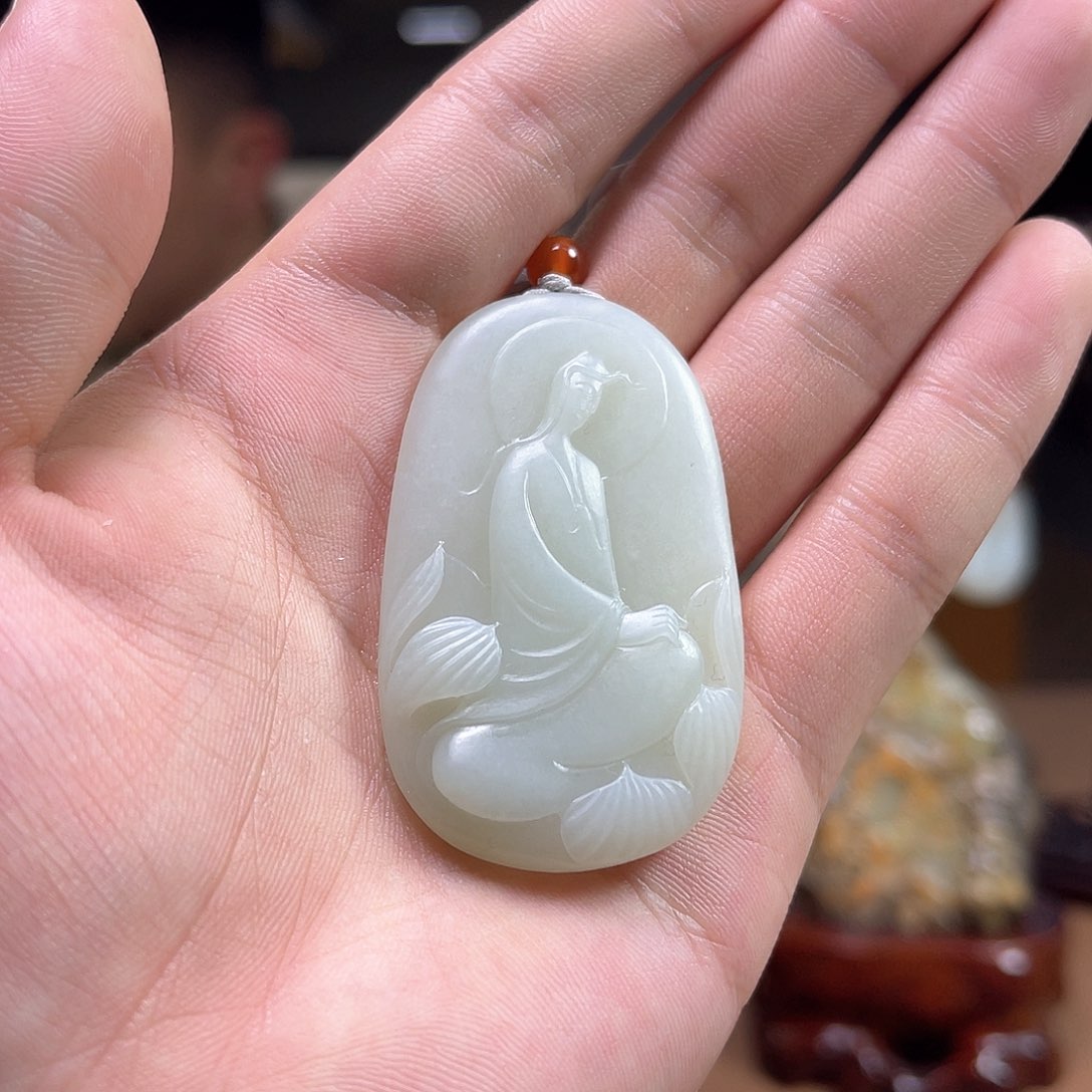 和田玉颈饰未镶嵌