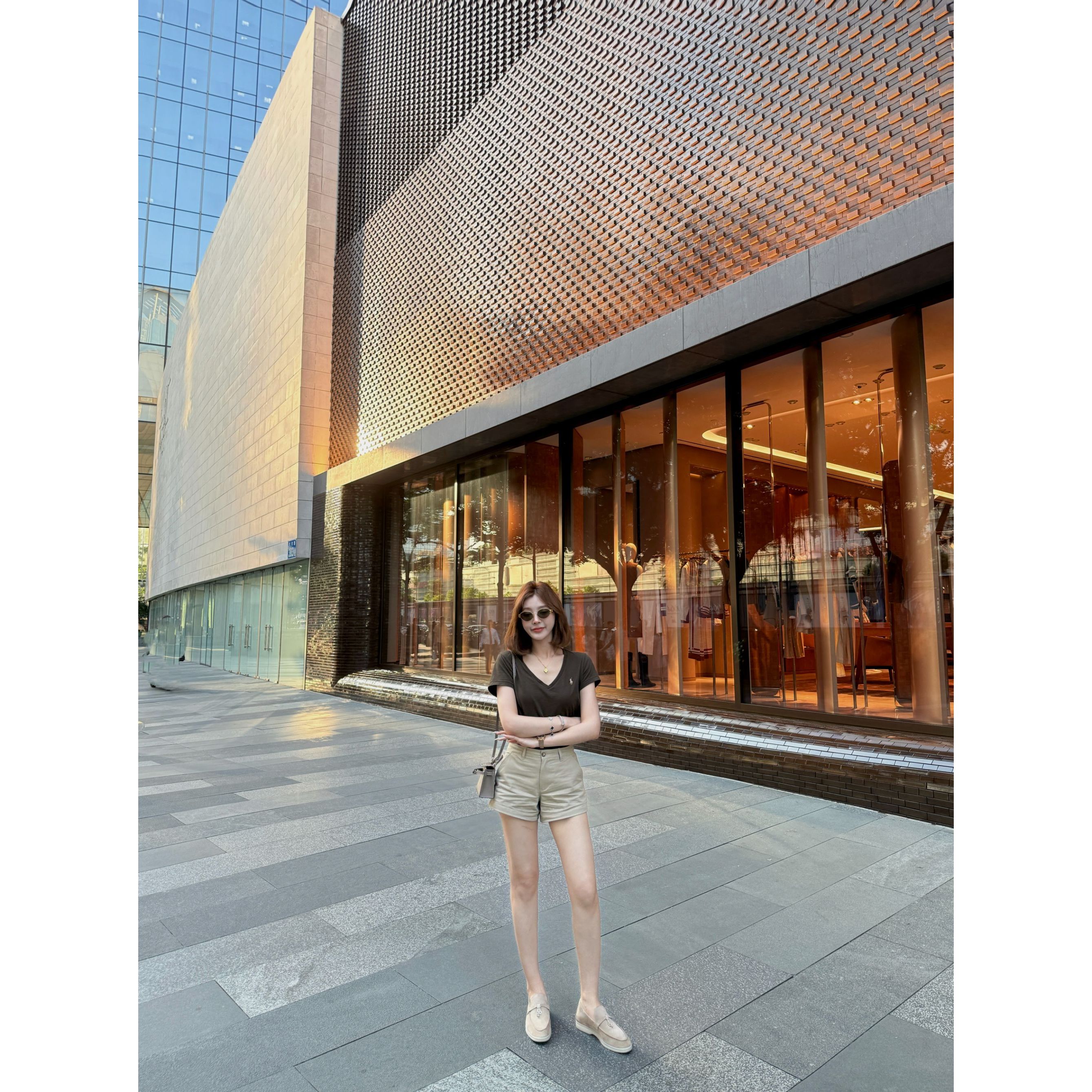 【GEDIBOR】“小马T”新款刺绣V领显瘦百搭时尚短袖T恤GD25-TX210