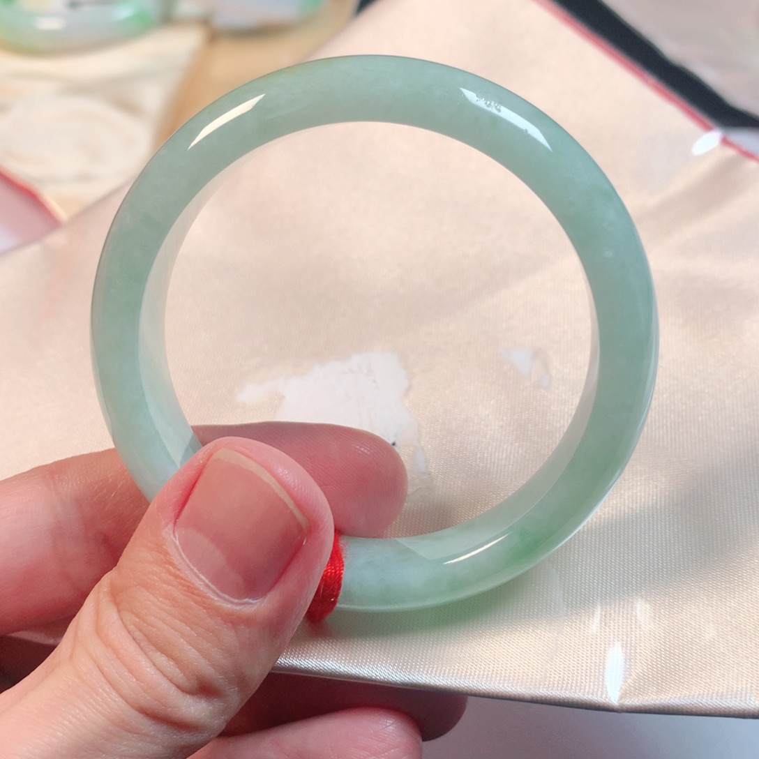 翡翠手镯未镶嵌翡翠手镯54