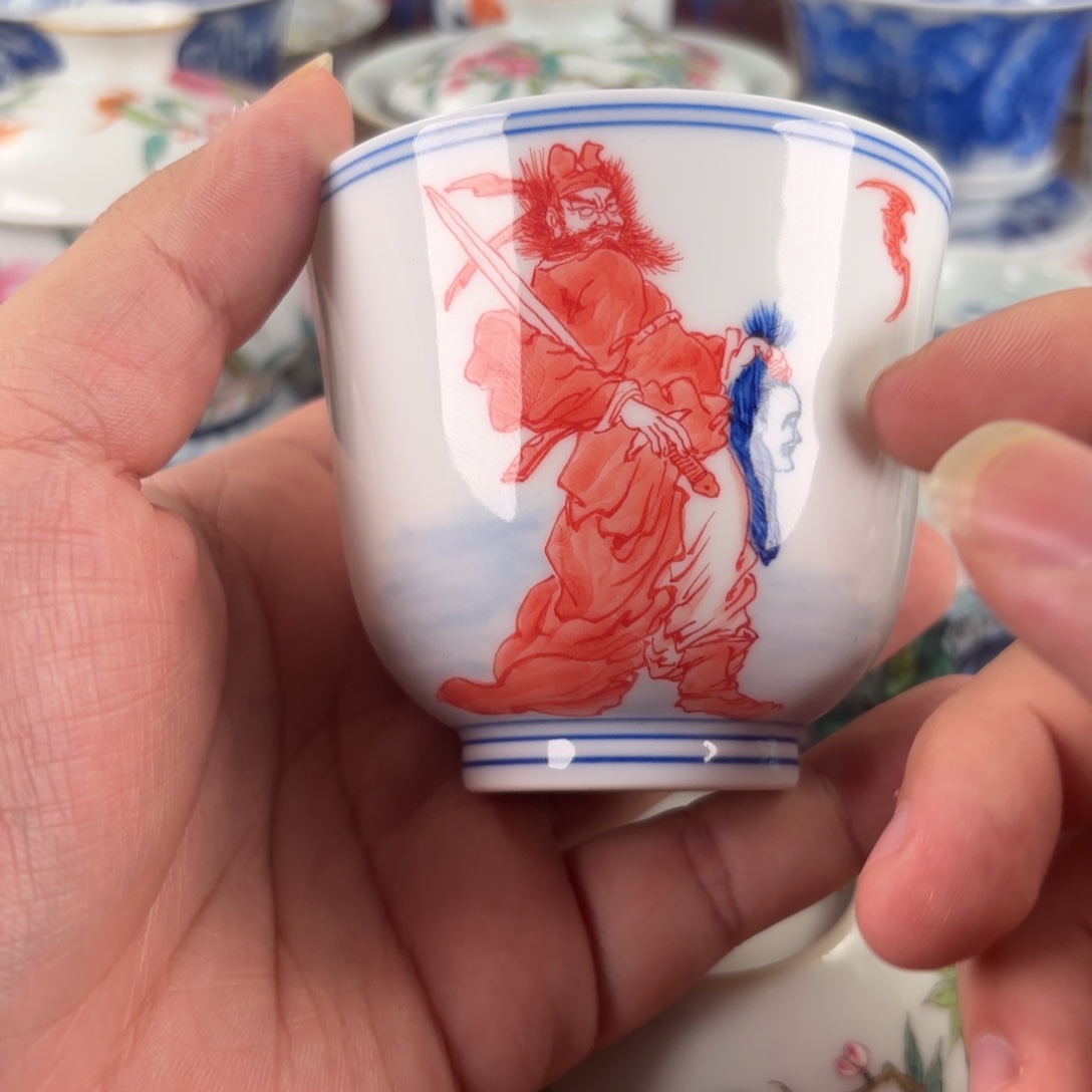 軍***，陶摆件景德镇陶瓷摆件