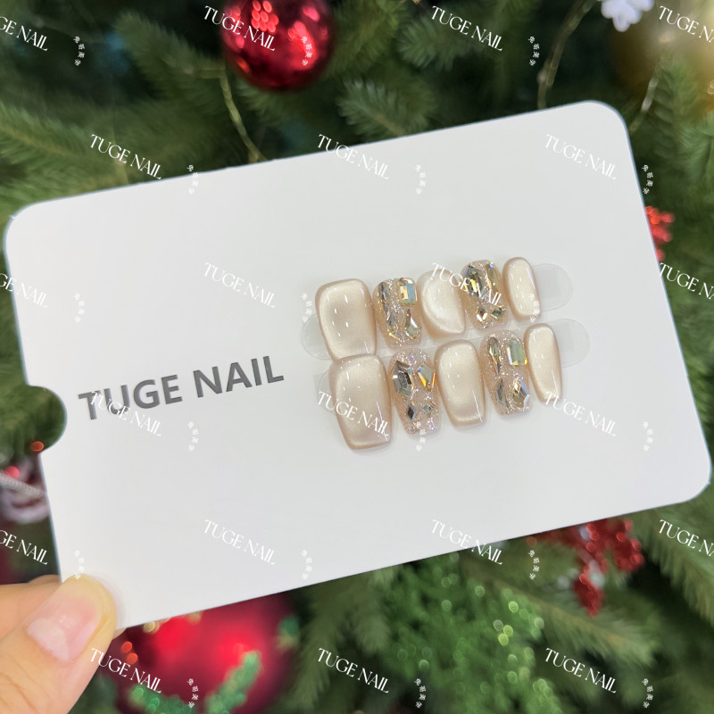 TugeNail “秋水伊人” 春季爆款玻璃猫眼美甲气质简约美甲一只鱼