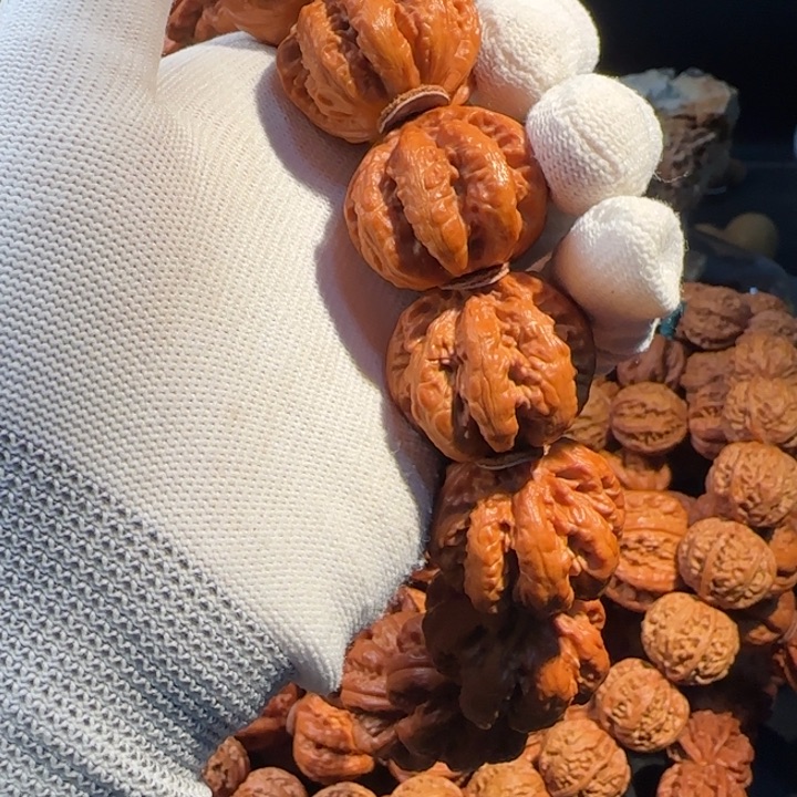 何***阳核桃京八棱手持！！