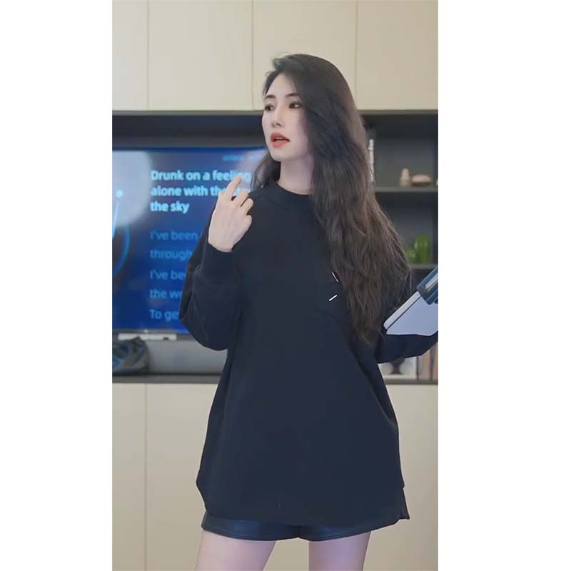 小乖逃黑色卫衣马吉拉宽松宽松圆领简约88166
